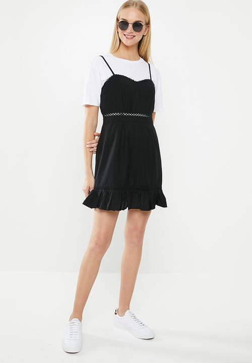 Cotton On - Woven serene strappy mini  - black