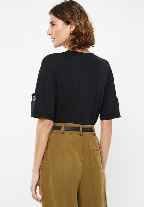 edit - Rolled sleeve tee - black