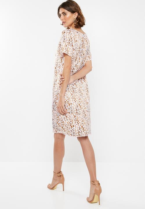 edit - Sleeved shift dress - orange & white