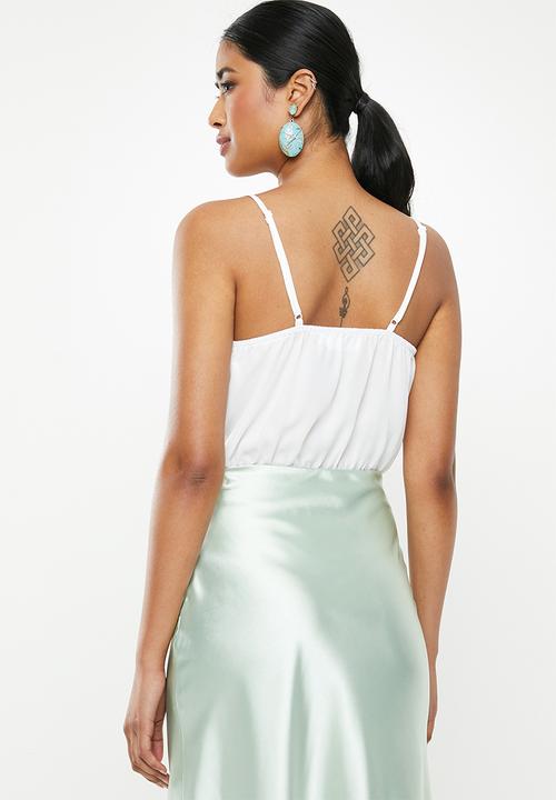 Missguided - Cowl front strappy bodysuit - white