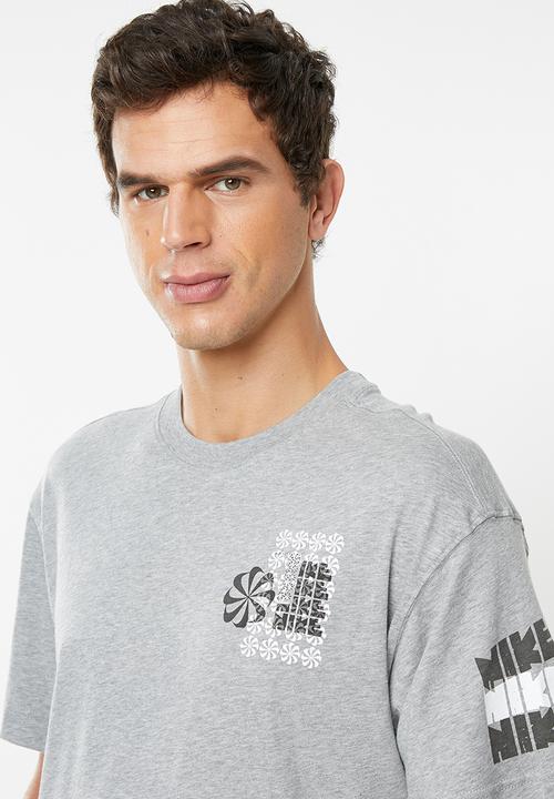 Nike - Classics 1-vtg short sleeve tee - grey