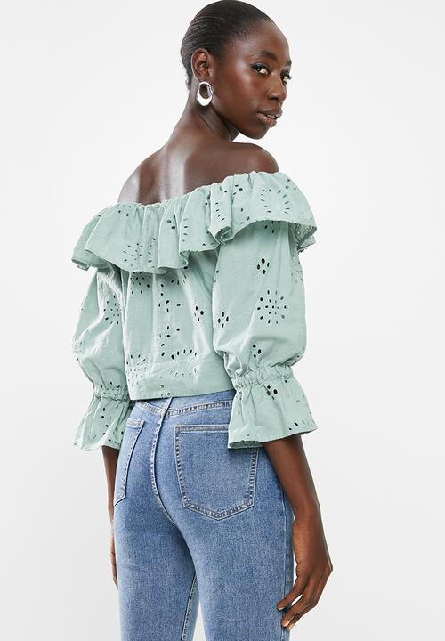 Superbalist - Off the shoulder anglaise blouse - green