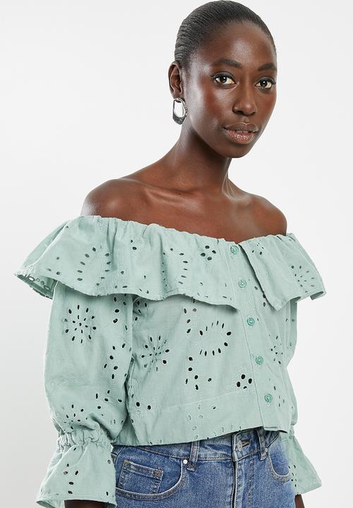 Superbalist - Off the shoulder anglaise blouse - green