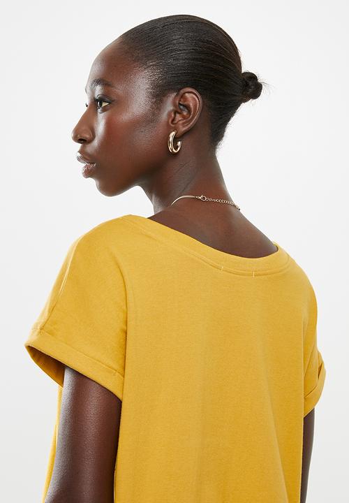 Superbalist - Boxy grown on sleeve tee - yellow