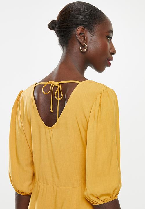 Superbalist - Puff sleeve button through dress - yellow