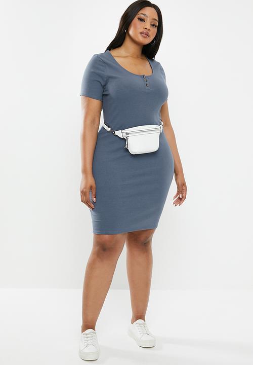 Cotton On - Curve gabby short sleeve mini dress - blue 