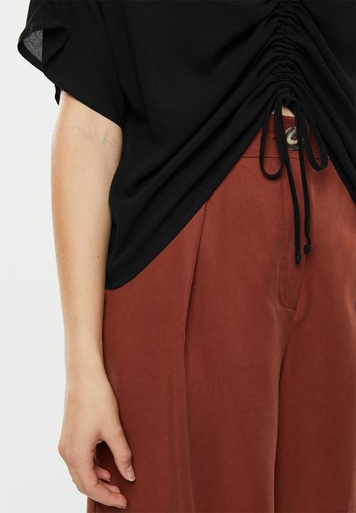 Superbalist - Drawcord shell blouse - black