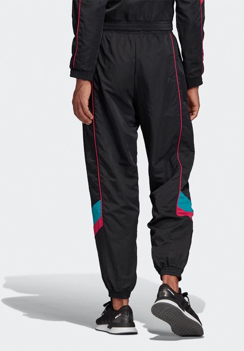 adidas Originals - Cuffed tech pants - black