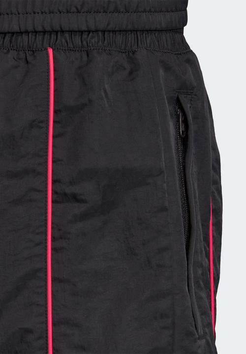 adidas Originals - Cuffed tech pants - black