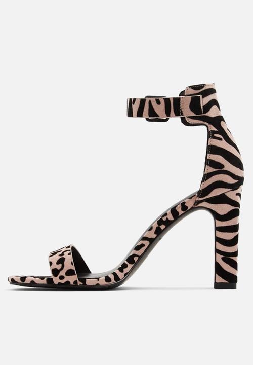 Call It Spring - Alexiss heel - pink & black