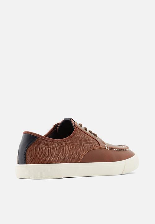 Call It Spring - Codie casual shoe - brown