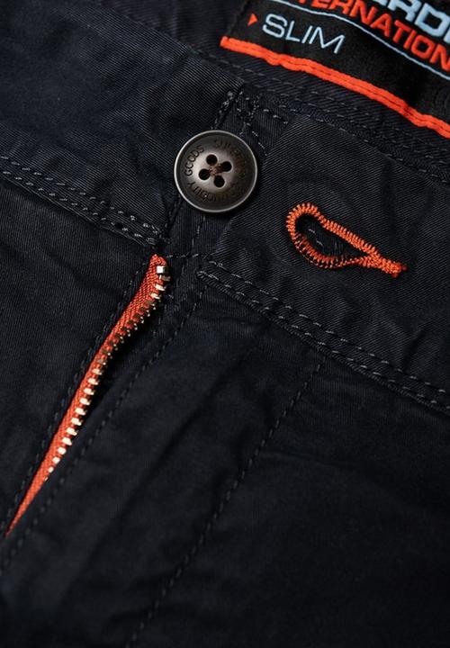 Superdry. - Lite slim fit chino shorts - black