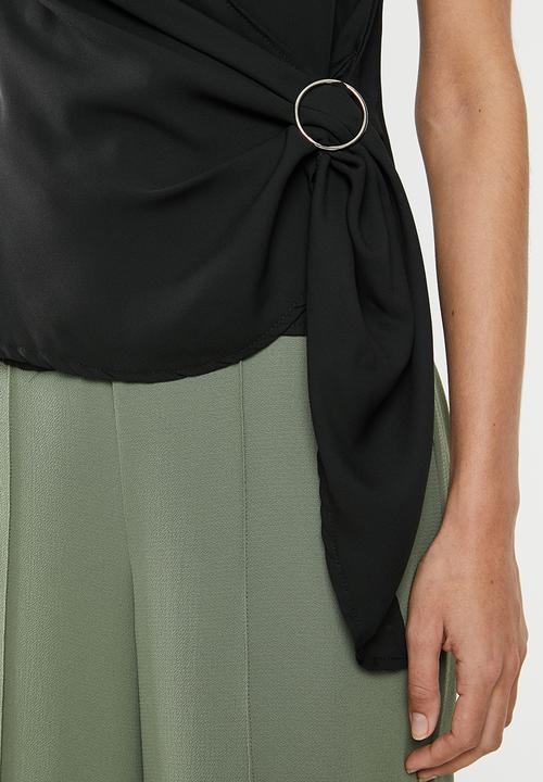edit - Sleeveless wrap top - black