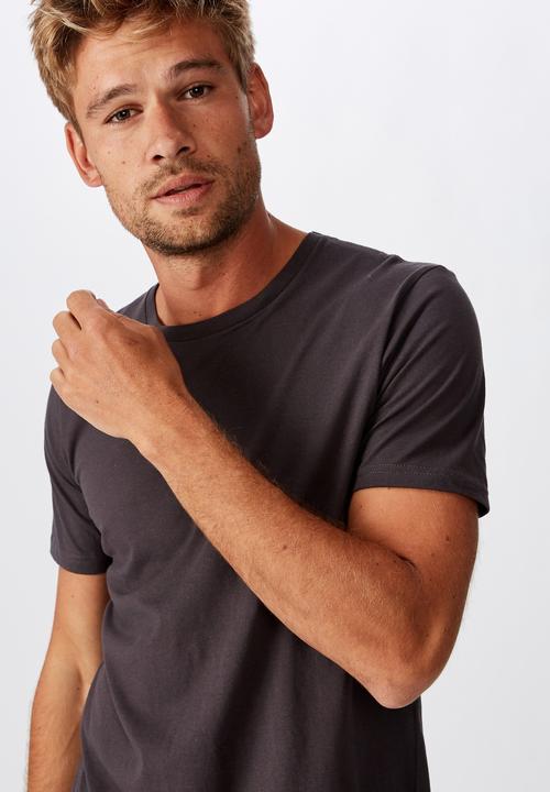 Cotton On - Essential longline curved hem tee - black