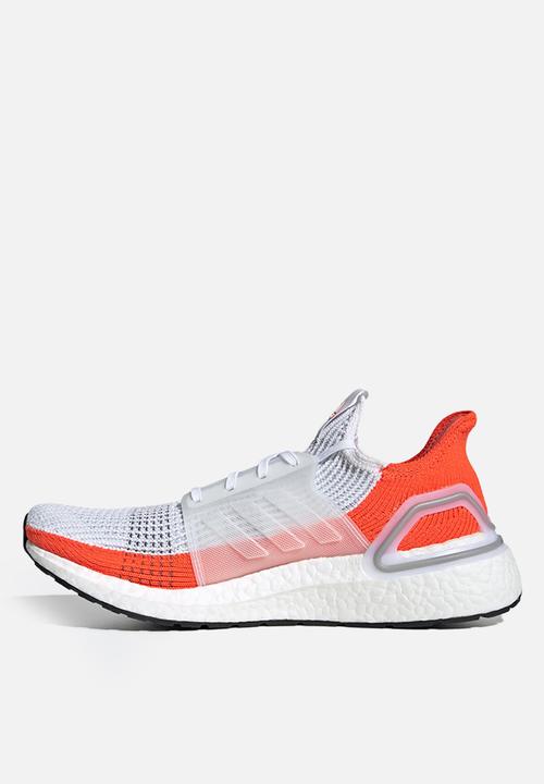 adidas Performance - UltraBOOST 19 - ftwr white / blue tint / grey two