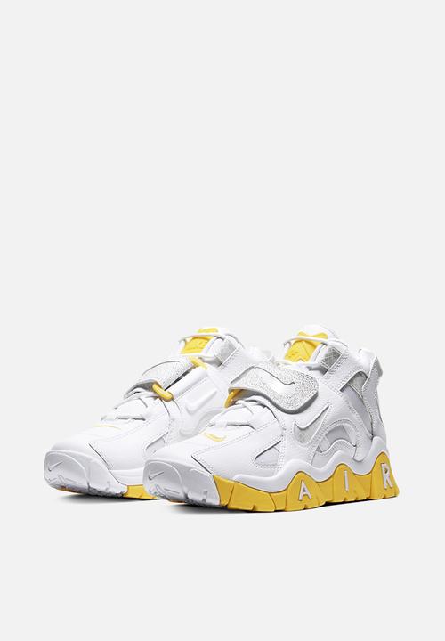 Nike - Wmn's Air Barrage Mid - white/white-chrome yellow-black