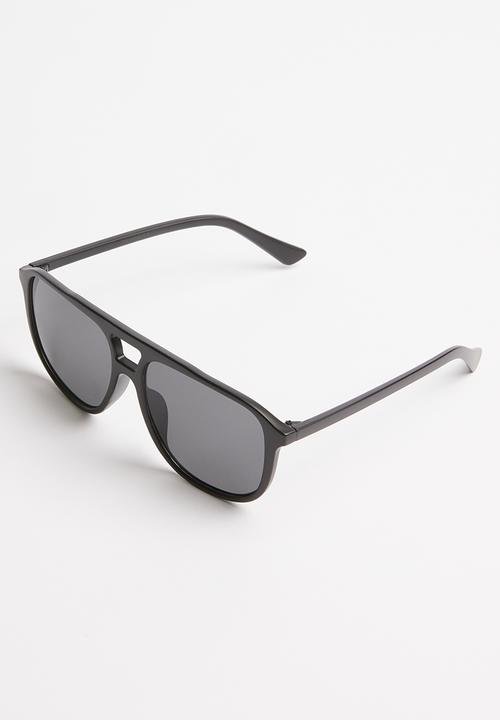 Superbalist - Dane sunglasses - matt black