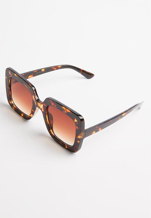 Superbalist - Yara oversized sunglasses - brown & black 