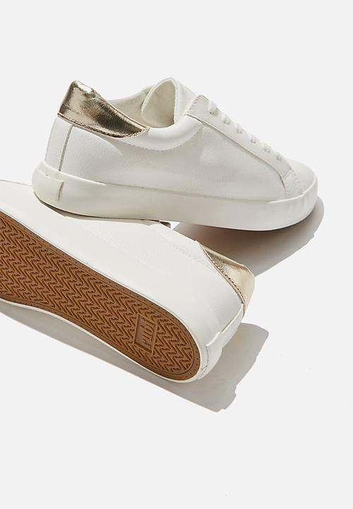 Cotton On - Ally low rise sneaker - white & gold