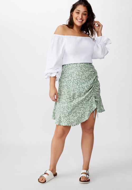 Cotton On - Curve woven coco ruched mini skirt - green & white 