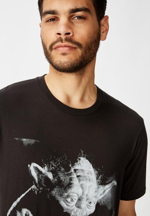 Cotton On - Star Wars - the empire yoda Tbar collab star wars T-shirt - black