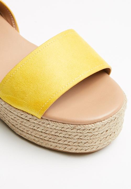 Call It Spring - Siestafiesta wedge - yellow