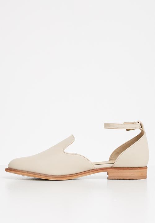Superbalist - Unathi brogue - beige