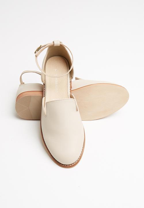 Superbalist - Unathi brogue - beige