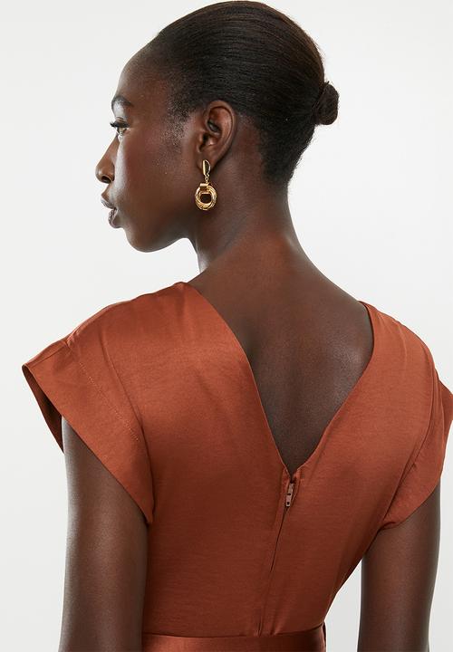 AMANDA LAIRD CHERRY - V-neck cap sleeve high waist maxi - rust