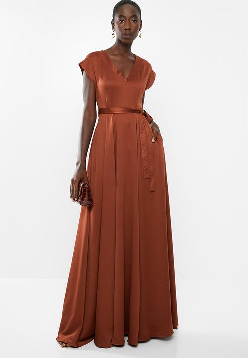AMANDA LAIRD CHERRY - V-neck cap sleeve high waist maxi - rust