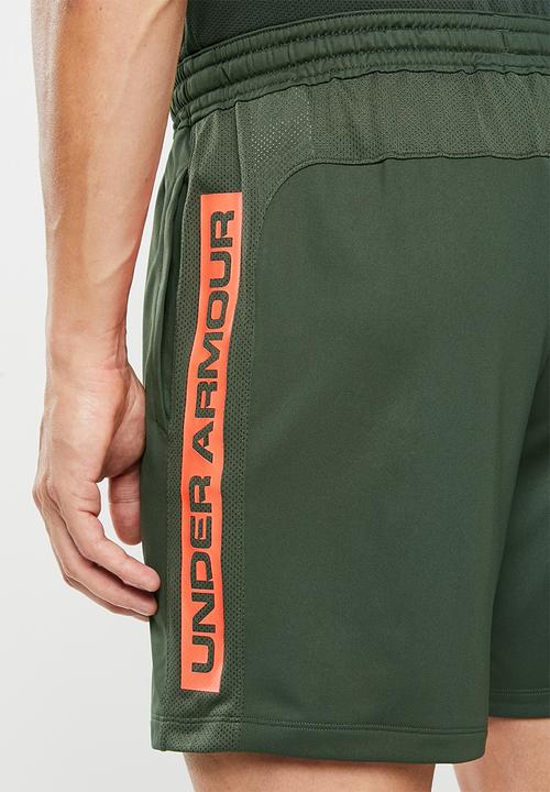 Under Armour - Mk1 wordmark 7in short  - green & red