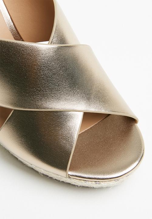Call It Spring - Andrusha wedge - 741 champange