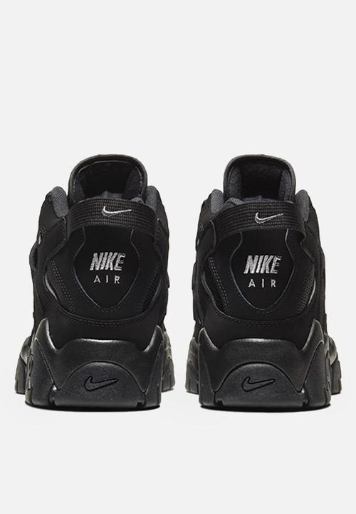 black nike air barrage