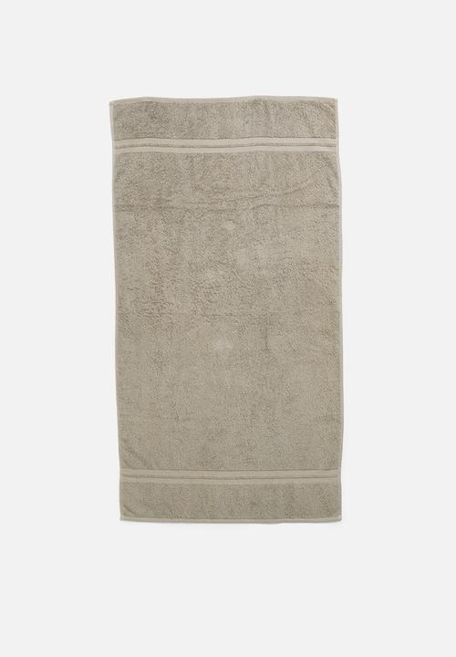 Club Classique - Grace towel - cement