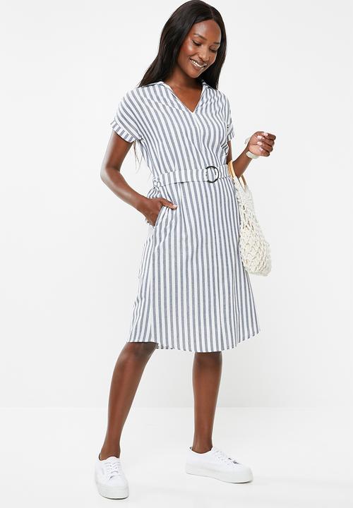 edit - Linen shirt dress - white & blue