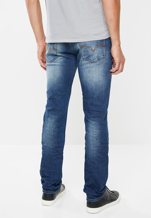 GUESS - Ross slim fit straight leg jeans - blue