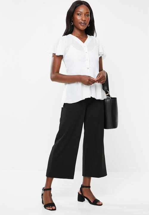 edit - Flutter sleeve button down blouse - white