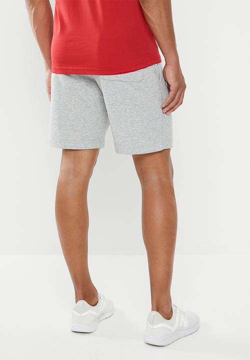 New Balance  - Essentials stacked logo short - athletic grey