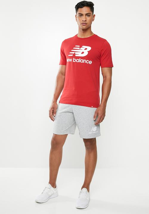 New Balance  - Essentials stacked logo short - athletic grey