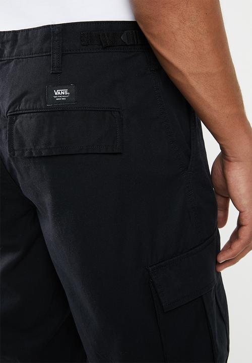 Vans - Tremain 22-inch cargo shorts - black