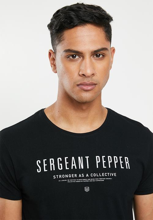 S.P.C.C - Side slit short sleeve logo tee - black