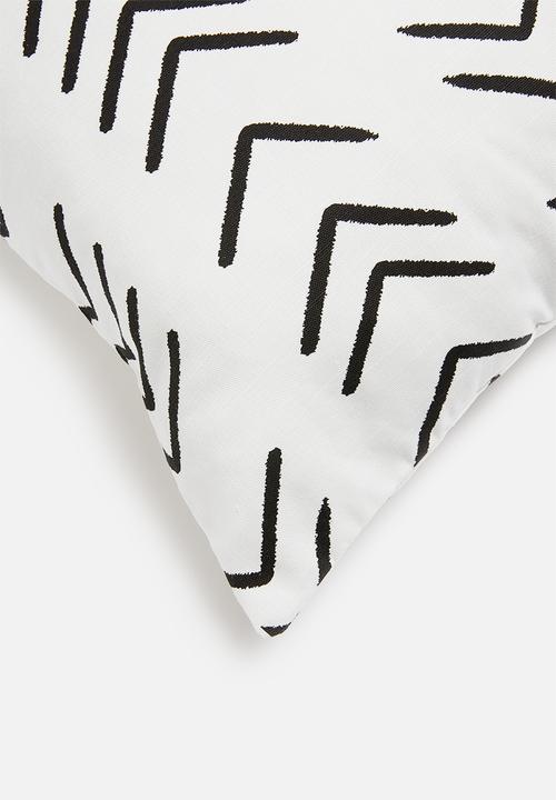Sixth Floor - Maia cushion cover - white & black