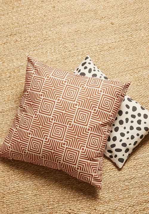 Hertex Haus - Geomaze cushion cover - clay