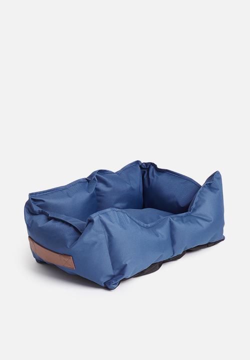 Sixth Floor - Rolo pet bed - navy