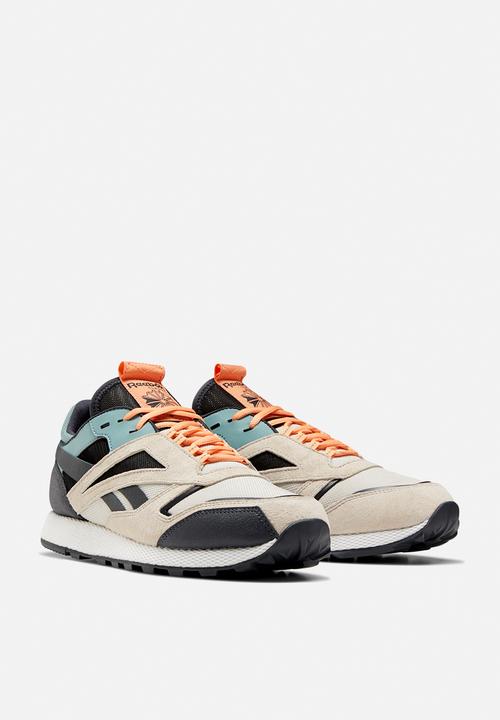 Reebok - Classic Leather trail  - stucco / true grey / green slate