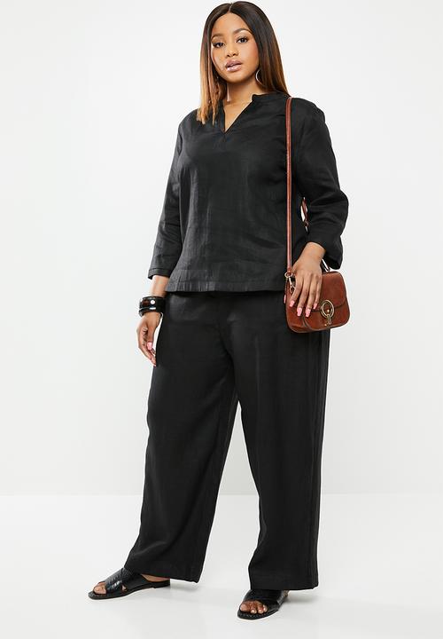 AMANDA LAIRD CHERRY - Plus size Khumo top - black