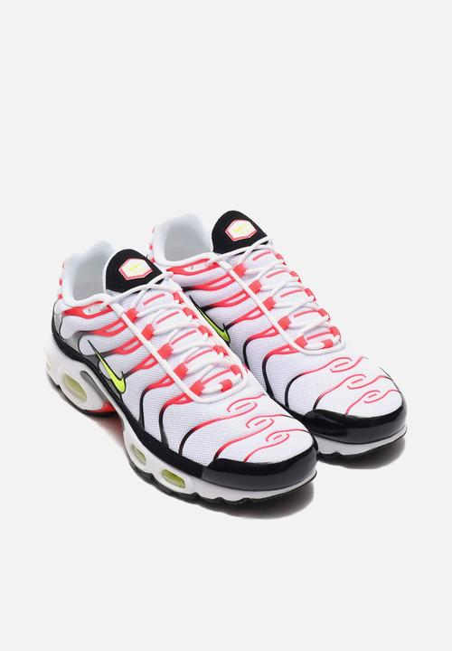 Nike - Air Max Plus - white/laser crimson-lemon venom-black