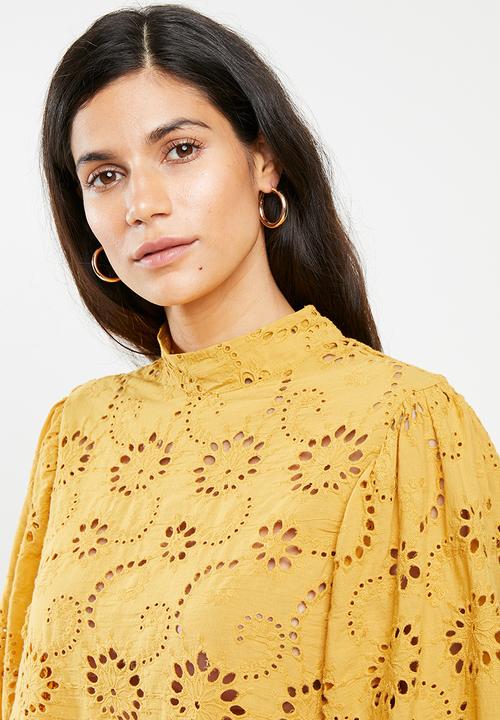 Me&B - Anglaise top - yellow
