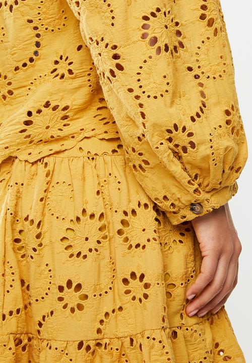 Me&B - Anglaise top - yellow