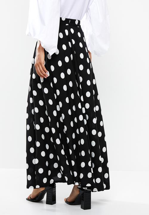Me&B - Full volume skirt with side pockets - black & white 